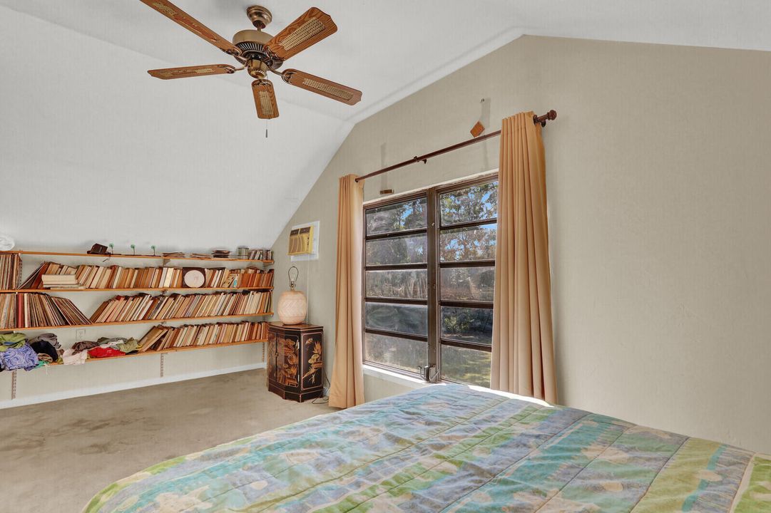 待售: $699,000 (2 贝兹, 1 浴室, 1120 平方英尺)