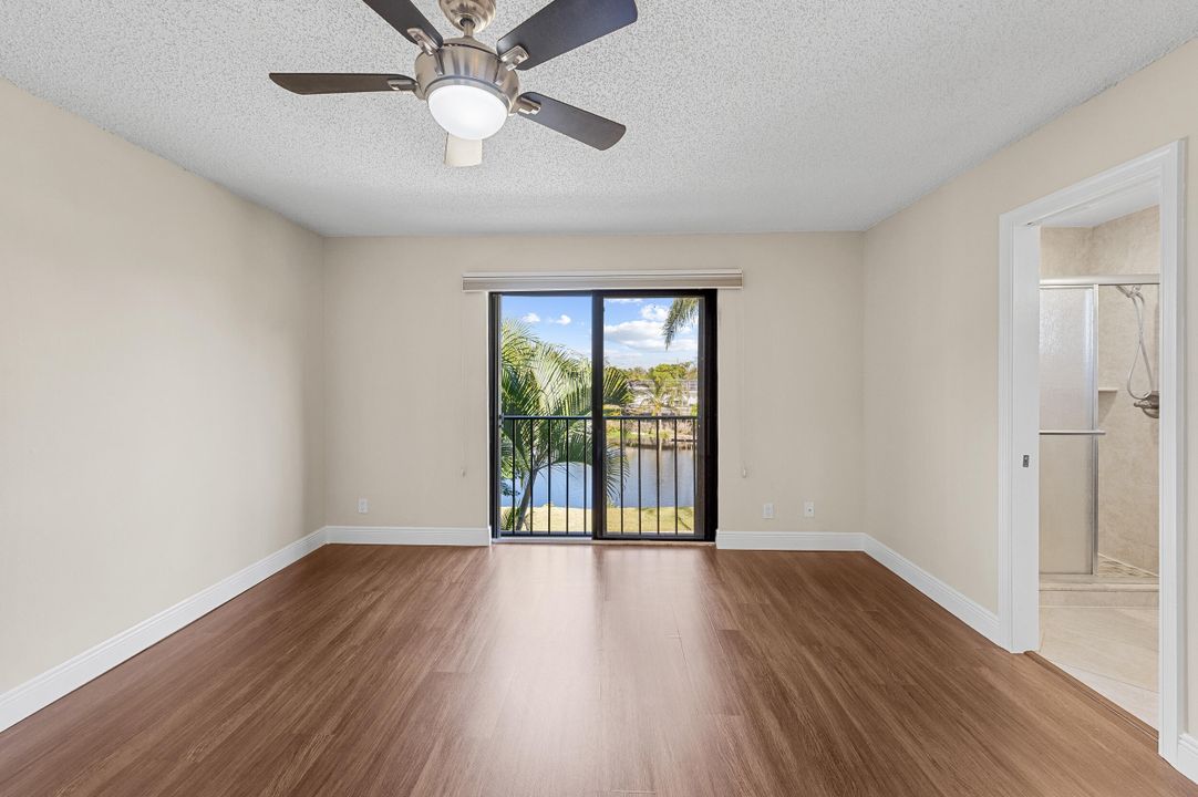 待售: $322,500 (2 贝兹, 2 浴室, 1558 平方英尺)