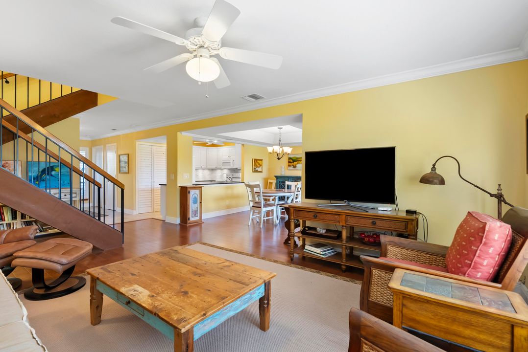 For Sale: $475,000 (3 beds, 2 baths, 2015 Square Feet)