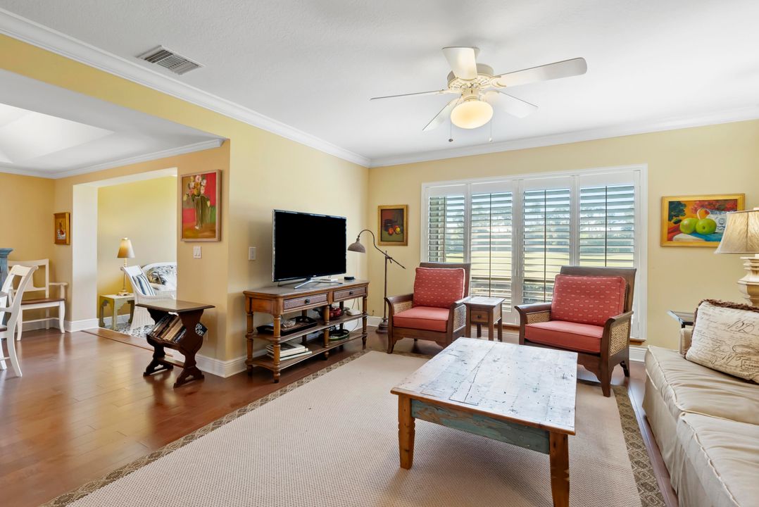 For Sale: $475,000 (3 beds, 2 baths, 2015 Square Feet)