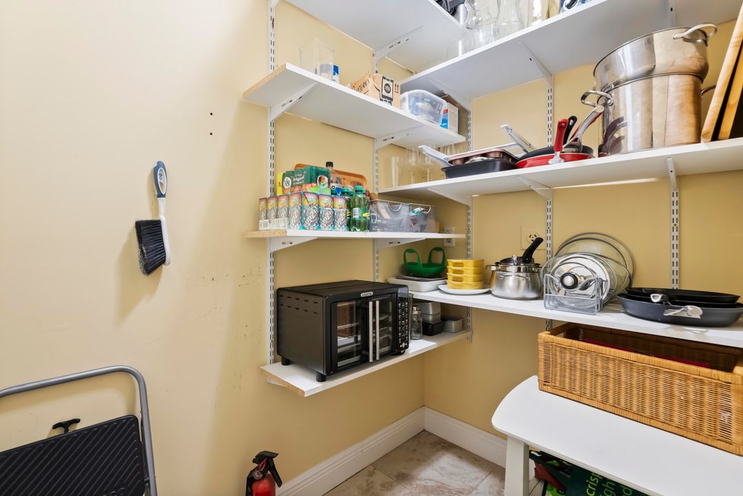 For Sale: $475,000 (3 beds, 2 baths, 2015 Square Feet)