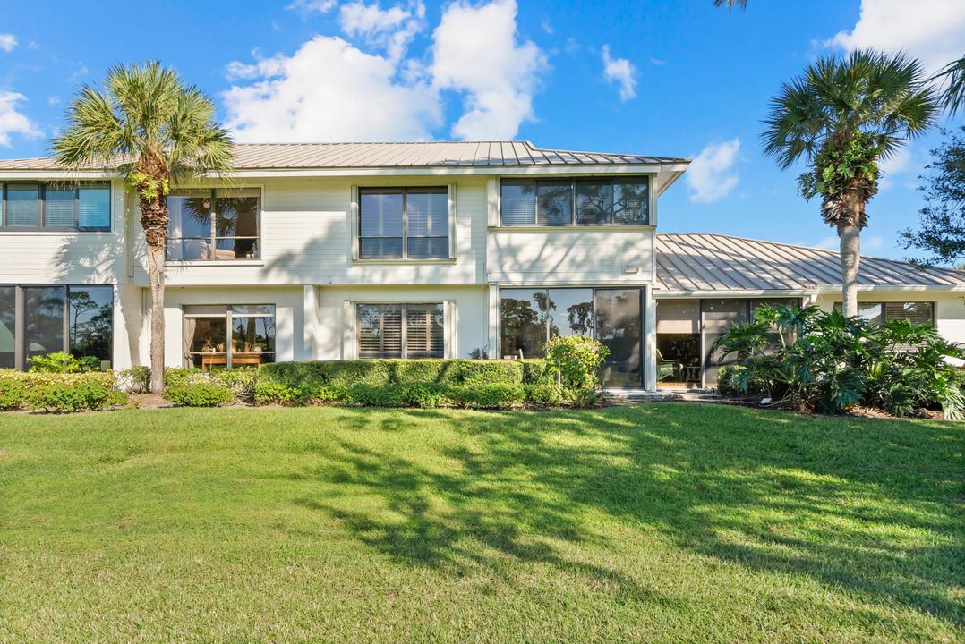 For Sale: $475,000 (3 beds, 2 baths, 2015 Square Feet)