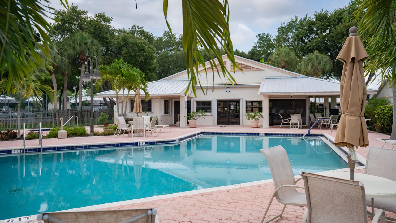 На продажу: $390,000 (3 спален, 2 ванн, 1350 Квадратных фут)