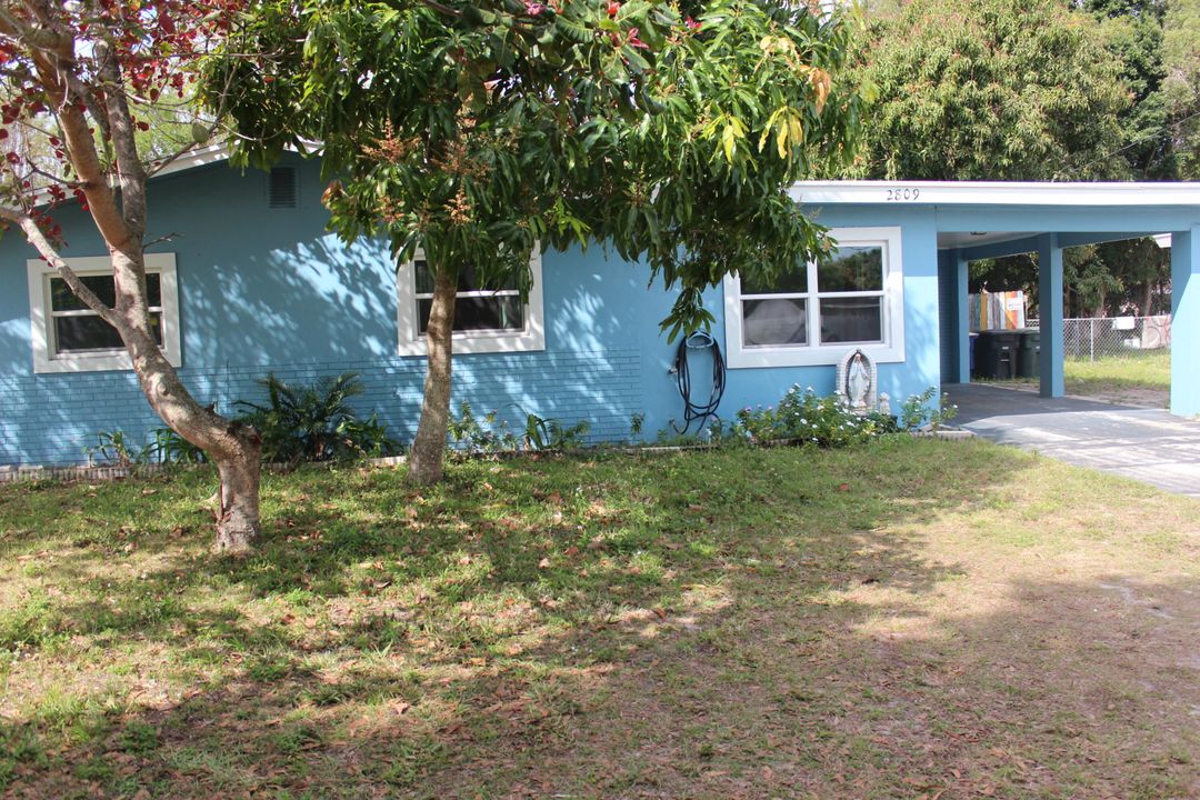 For Sale: $305,500 (3 beds, 2 baths, 1898 Square Feet)