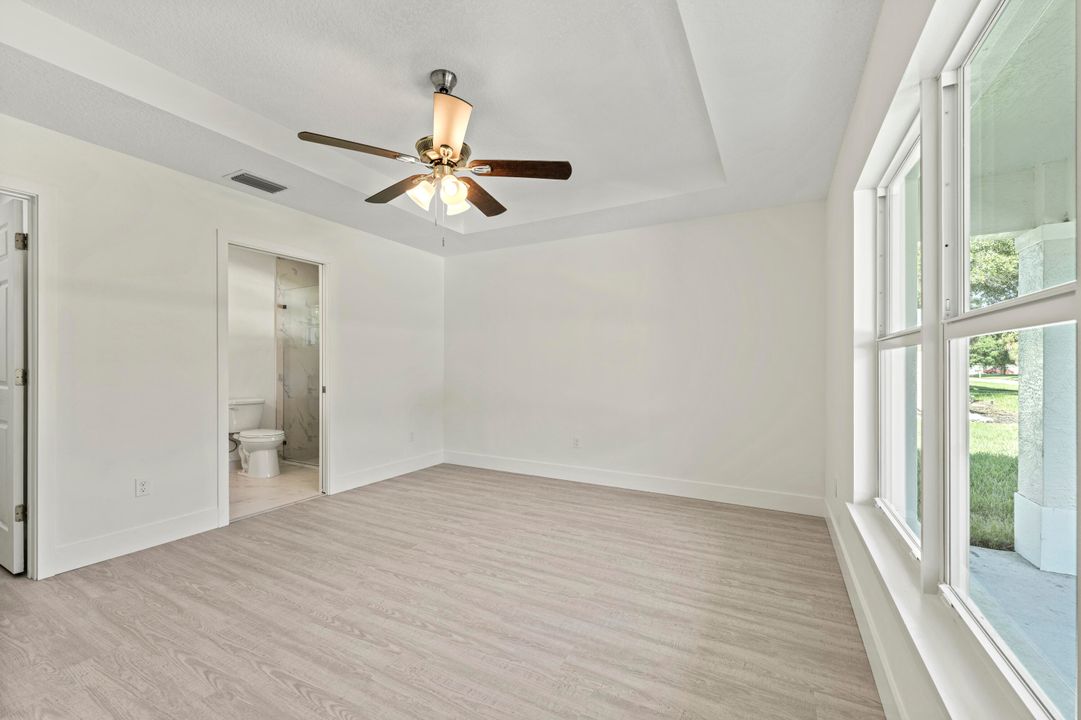 For Rent: $2,295 (3 beds, 2 baths, 1382 Square Feet)