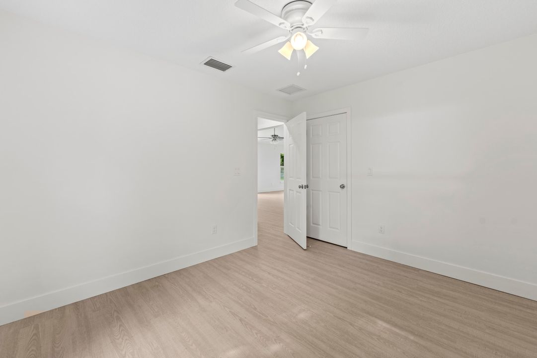 For Rent: $2,295 (3 beds, 2 baths, 1382 Square Feet)