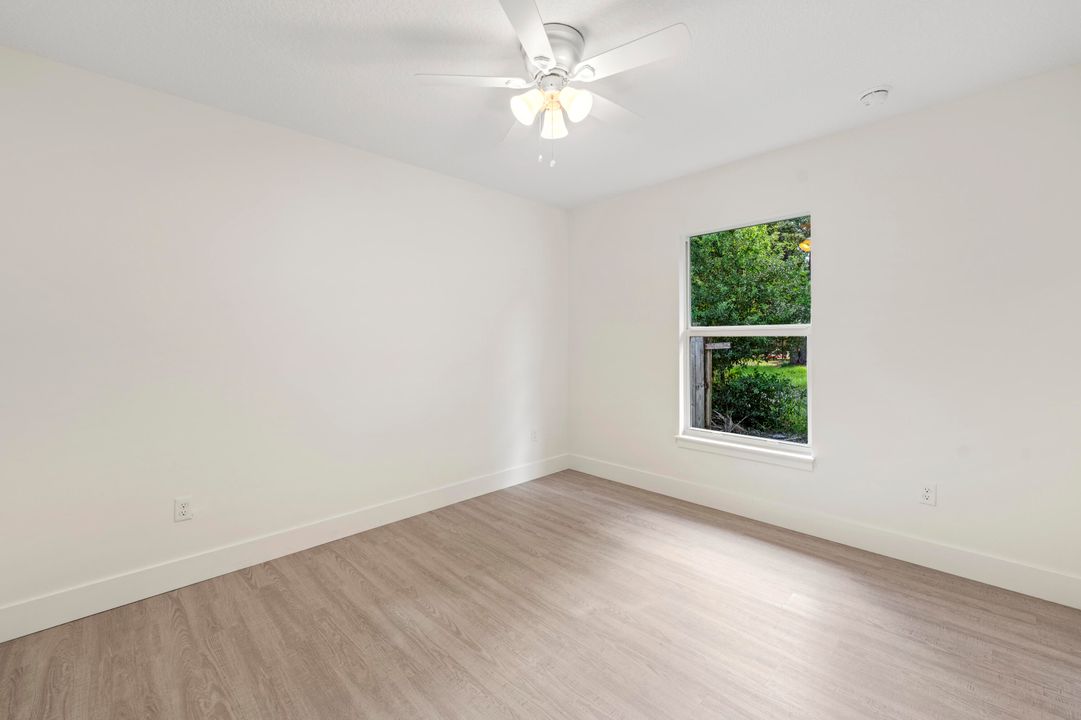 For Rent: $2,295 (3 beds, 2 baths, 1382 Square Feet)