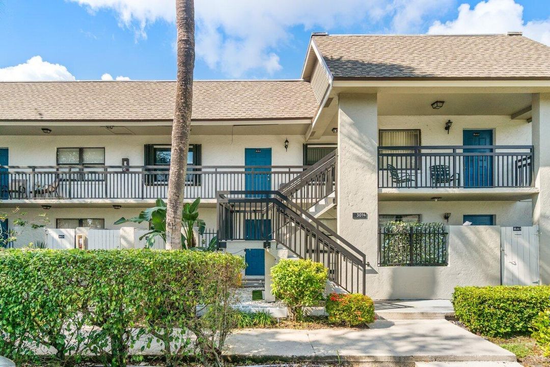 出租: $2,100 (2 贝兹, 2 浴室, 1200 平方英尺)