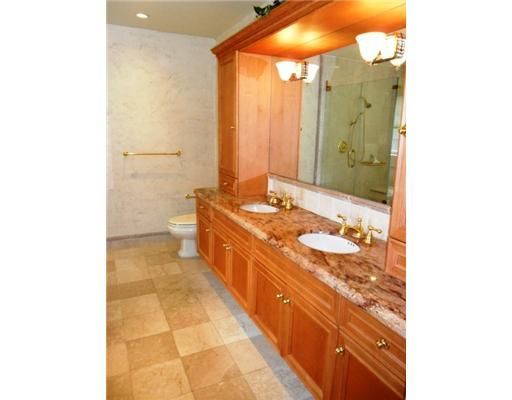 En Renta: $6,300 (3 camas, 3 baños, 2147 Pies cuadrados)