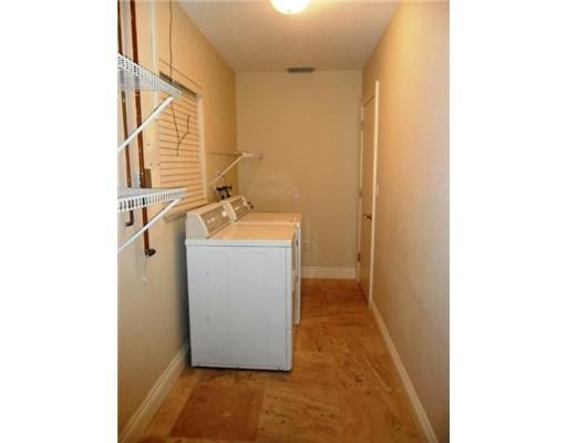 En Renta: $6,300 (3 camas, 3 baños, 2147 Pies cuadrados)