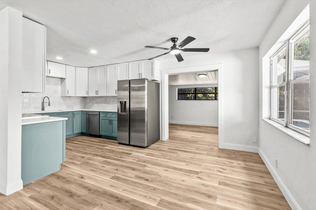 For Sale: $679,999 (3 beds, 2 baths, 1460 Square Feet)