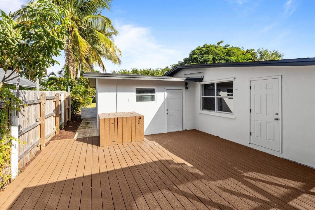 For Sale: $679,999 (3 beds, 2 baths, 1460 Square Feet)