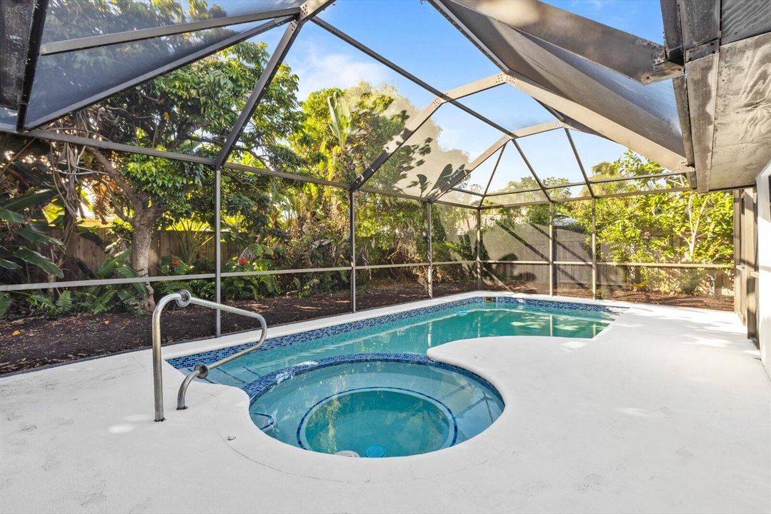 For Sale: $679,999 (3 beds, 2 baths, 1460 Square Feet)