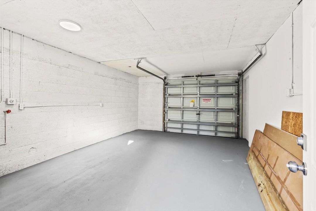 For Sale: $679,999 (3 beds, 2 baths, 1460 Square Feet)