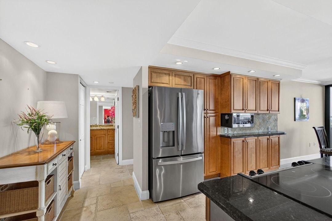 En Venta: $569,000 (2 camas, 2 baños, 1210 Pies cuadrados)