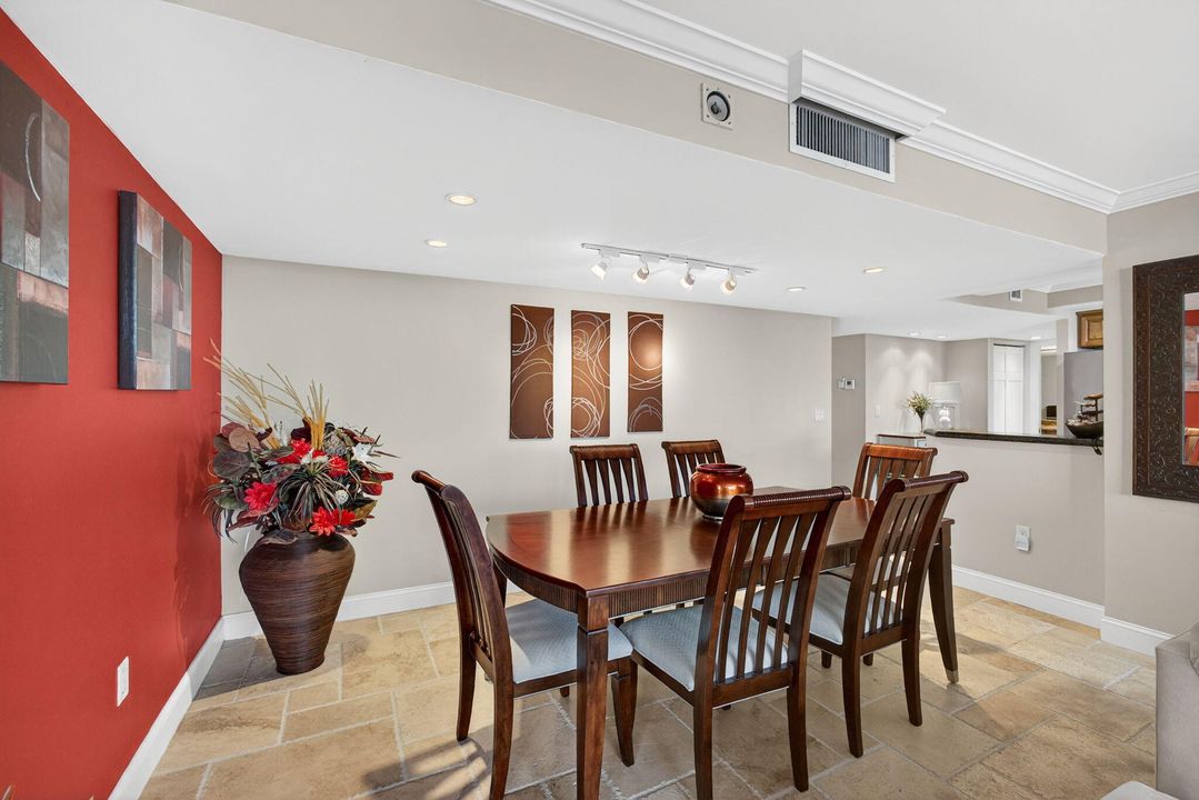 En Venta: $569,000 (2 camas, 2 baños, 1210 Pies cuadrados)