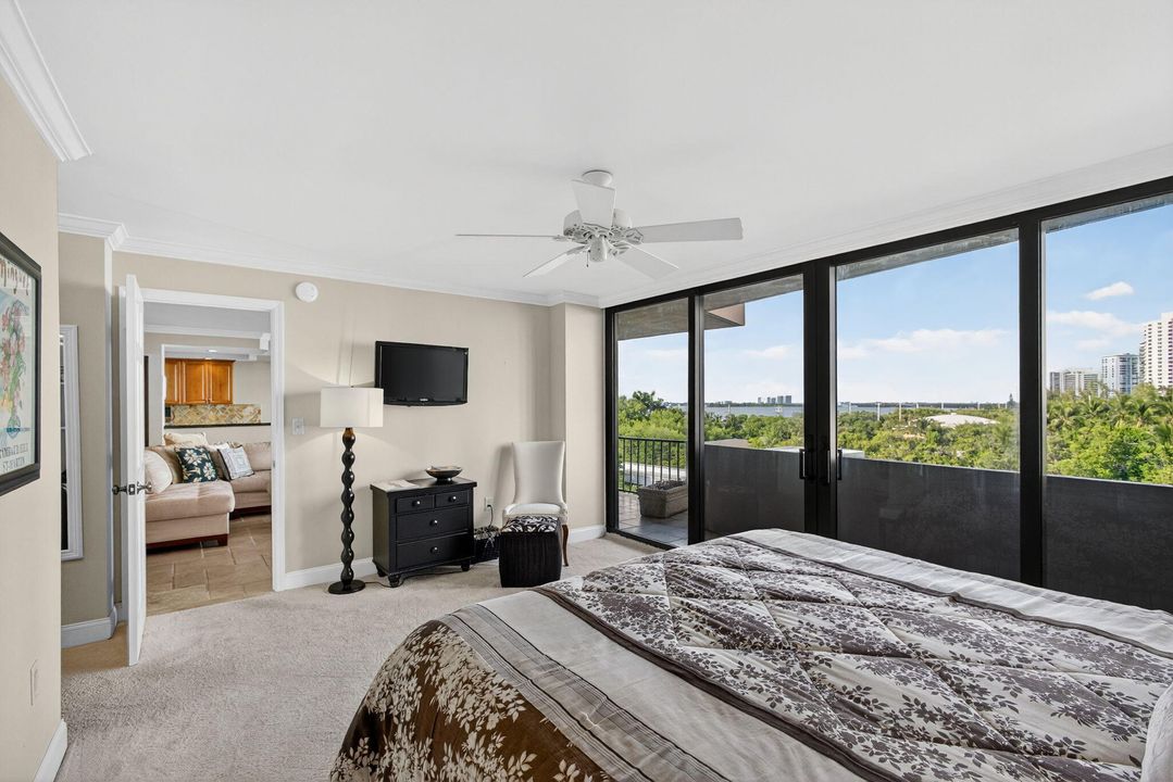 En Venta: $569,000 (2 camas, 2 baños, 1210 Pies cuadrados)