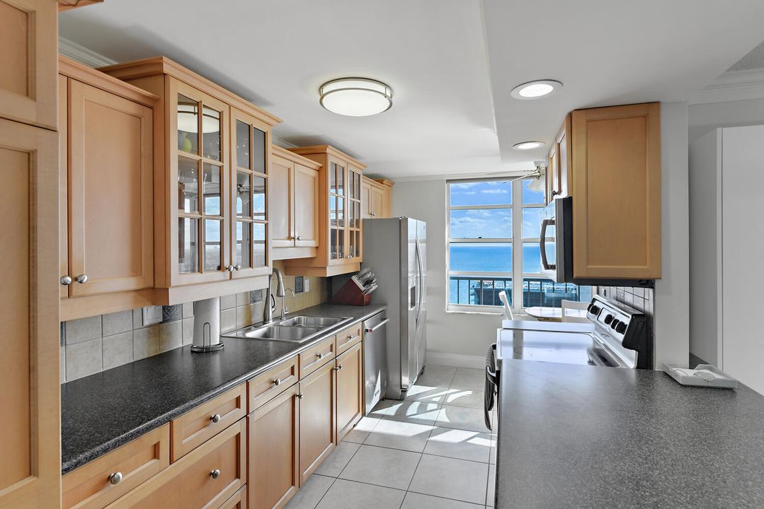 For Rent: $7,500 (2 beds, 2 baths, 1650 Square Feet)