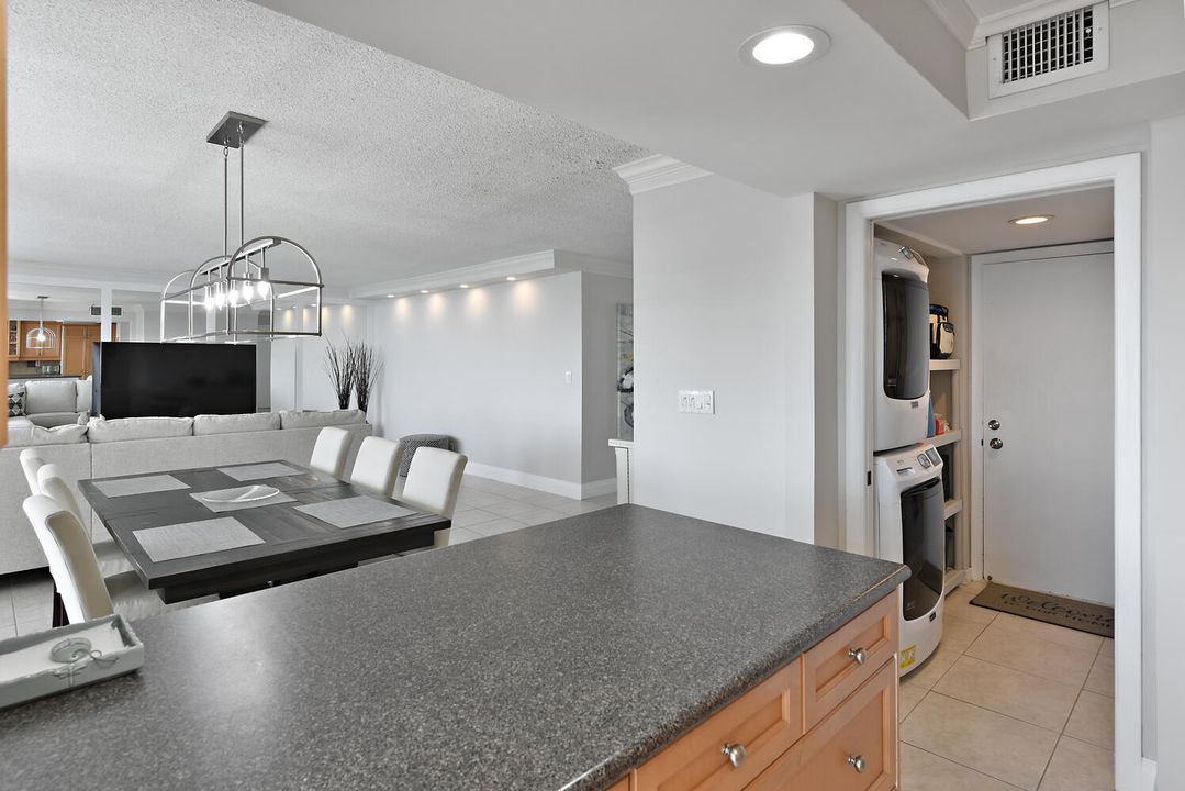 For Rent: $7,500 (2 beds, 2 baths, 1650 Square Feet)