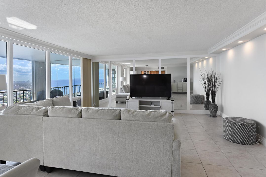 For Rent: $7,500 (2 beds, 2 baths, 1650 Square Feet)