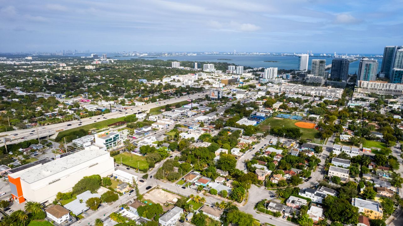 En Venta: $1,250,000 (0 camas, 0 baños, 900 Pies cuadrados)