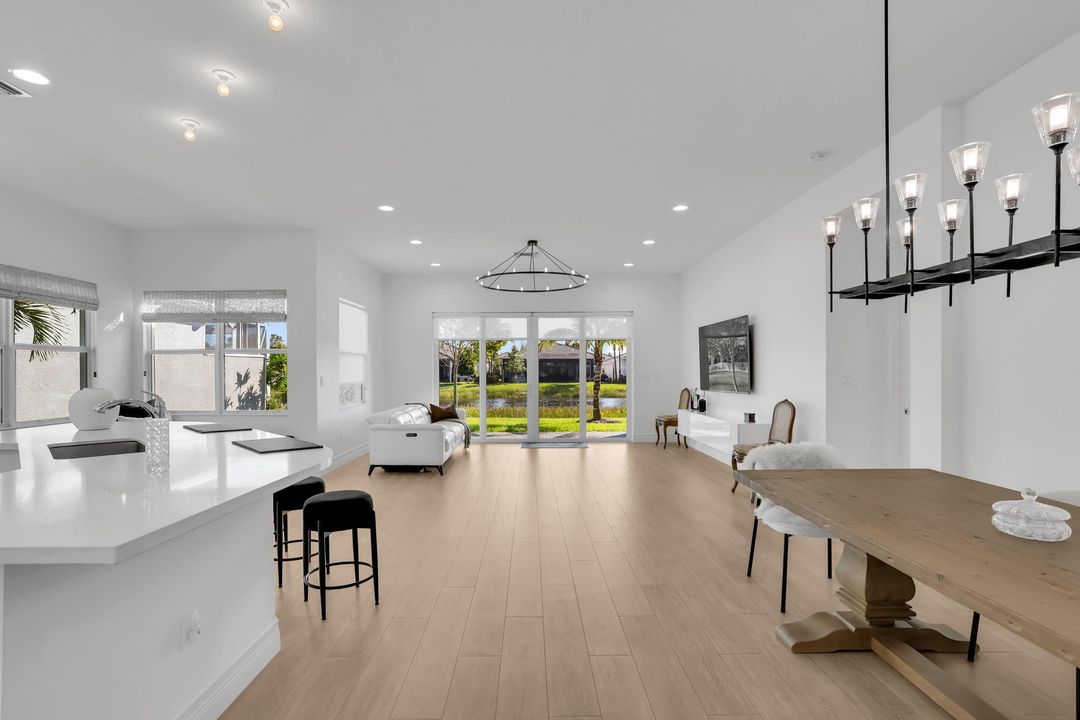 For Sale: $1,050,000 (3 beds, 3 baths, 2309 Square Feet)