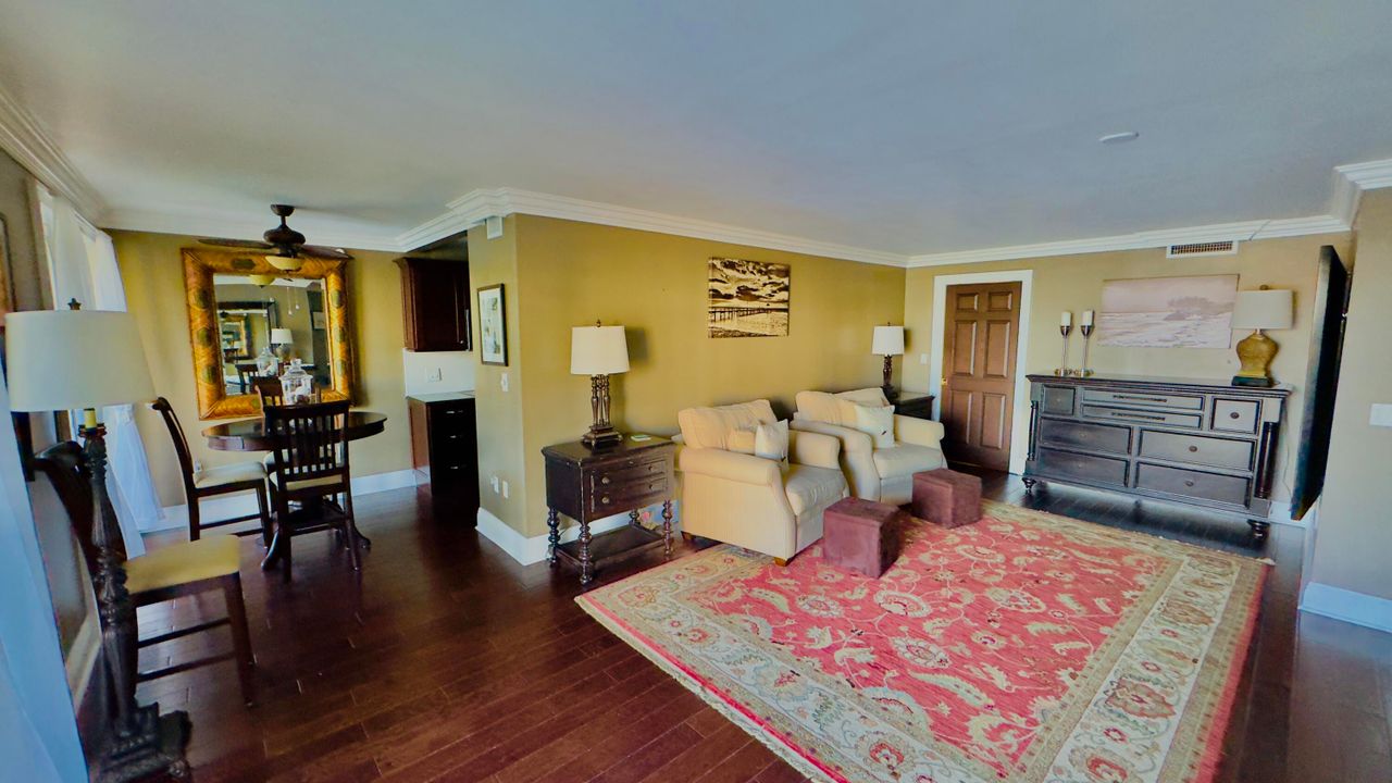 На продажу: $365,000 (2 спален, 2 ванн, 1414 Квадратных фут)