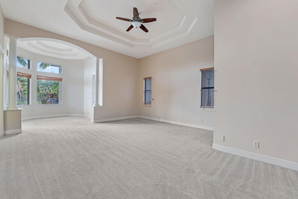 For Rent: $9,800 (5 beds, 6 baths, 5787 Square Feet)