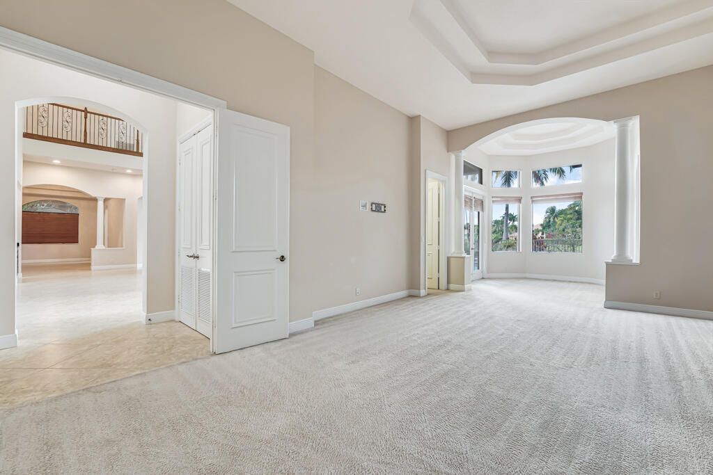 For Rent: $9,800 (5 beds, 6 baths, 5787 Square Feet)