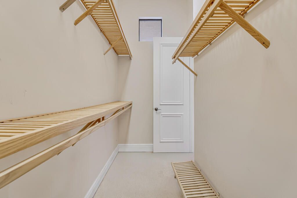 For Rent: $9,800 (5 beds, 6 baths, 5787 Square Feet)