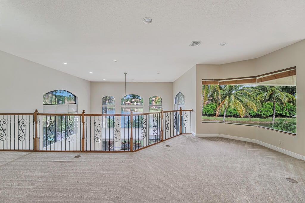 For Rent: $9,800 (5 beds, 6 baths, 5787 Square Feet)