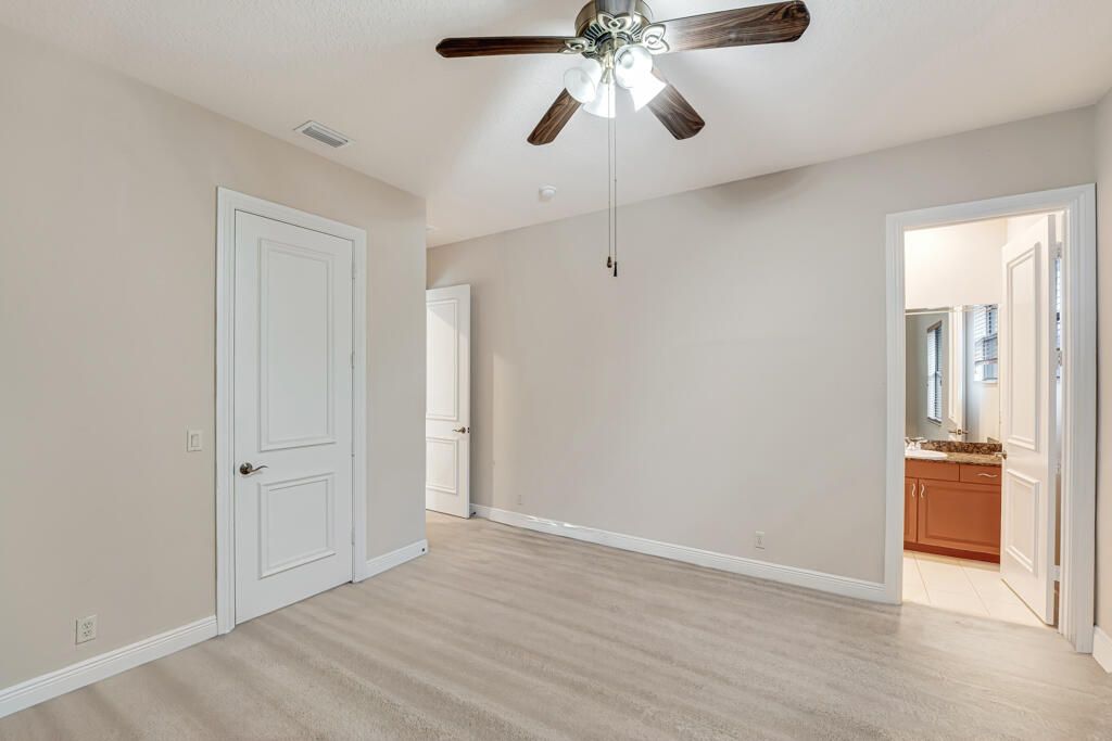 For Rent: $9,800 (5 beds, 6 baths, 5787 Square Feet)