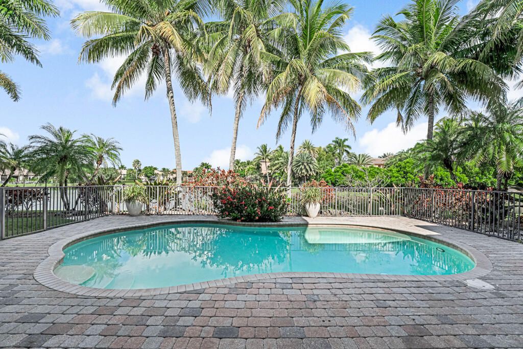 For Rent: $9,800 (5 beds, 6 baths, 5787 Square Feet)