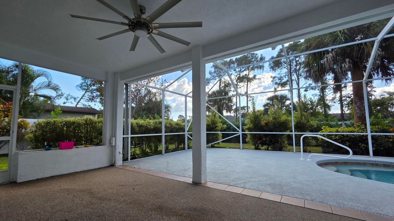 На продажу: $525,000 (4 спален, 2 ванн, 2012 Квадратных фут)