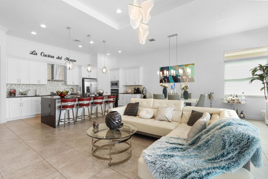 For Rent: $4,900 (3 beds, 2 baths, 1932 Square Feet)