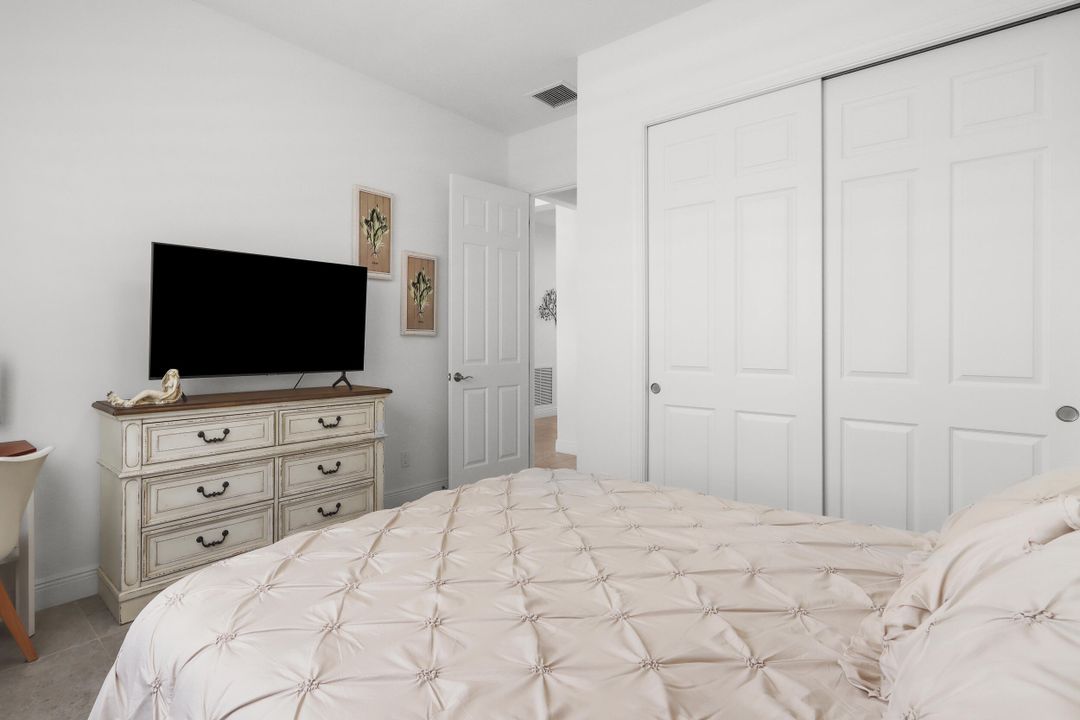 For Rent: $4,900 (3 beds, 2 baths, 1932 Square Feet)