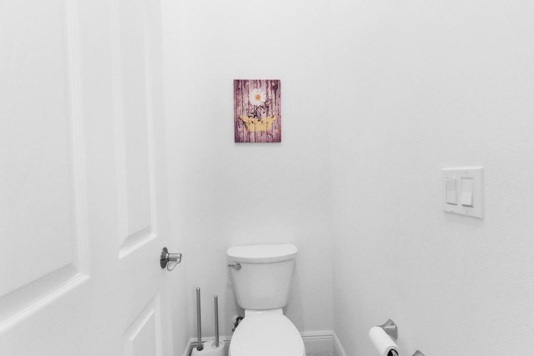 For Rent: $4,900 (3 beds, 2 baths, 1932 Square Feet)