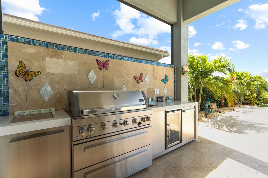 For Rent: $4,900 (3 beds, 2 baths, 1932 Square Feet)