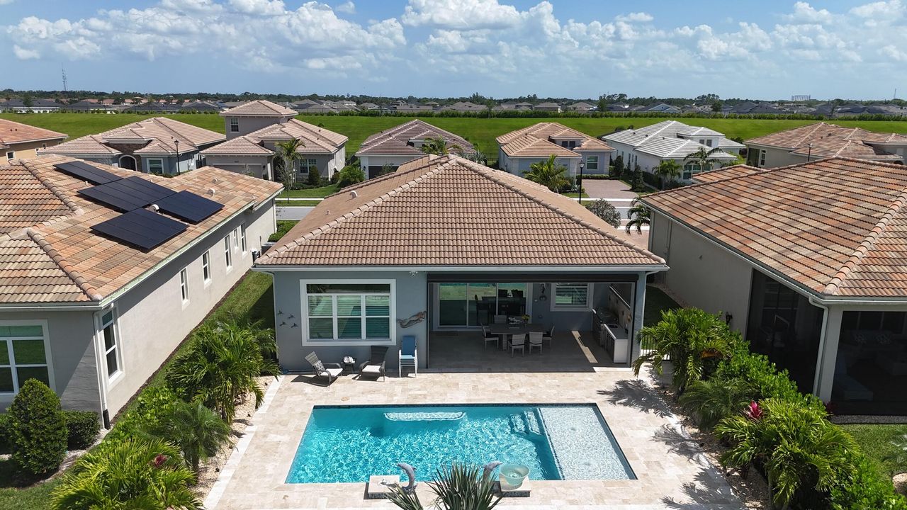 For Rent: $4,900 (3 beds, 2 baths, 1932 Square Feet)