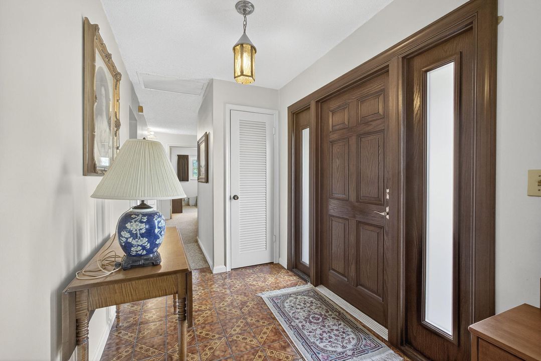 Active With Contract: $550,000 (3 beds, 2 baths, 2028 Square Feet)