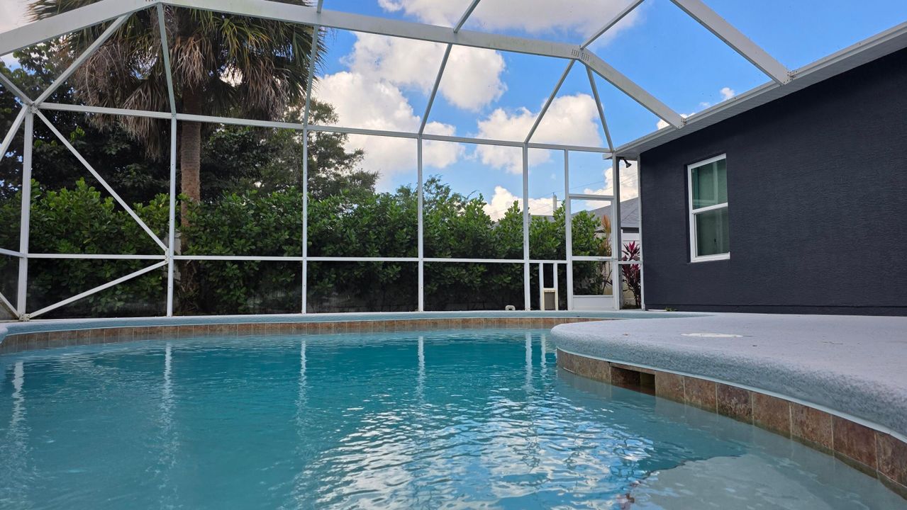 На продажу: $525,000 (4 спален, 2 ванн, 2012 Квадратных фут)