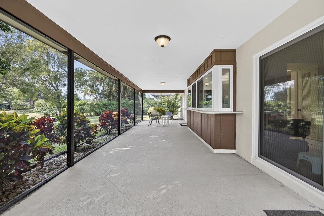 Active With Contract: $550,000 (3 beds, 2 baths, 2028 Square Feet)