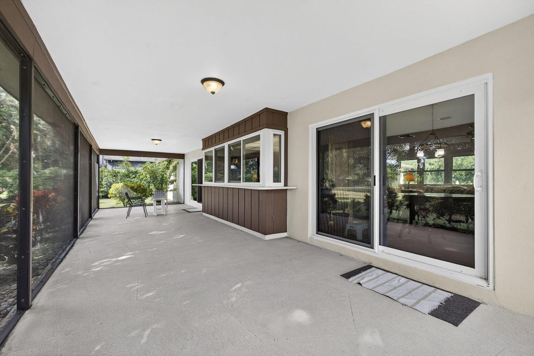 Active With Contract: $550,000 (3 beds, 2 baths, 2028 Square Feet)