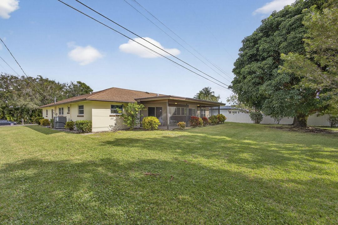 Active With Contract: $550,000 (3 beds, 2 baths, 2028 Square Feet)