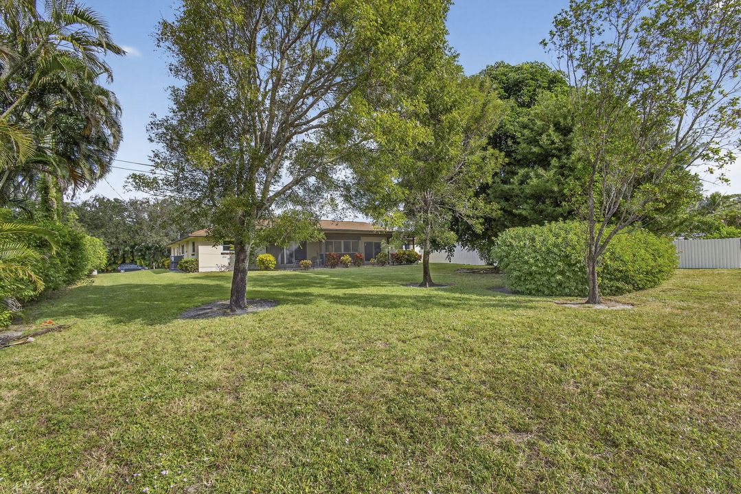 Active With Contract: $550,000 (3 beds, 2 baths, 2028 Square Feet)