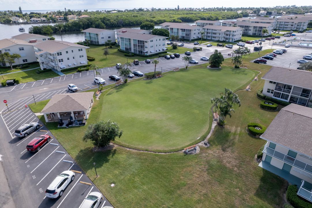 For Sale: $129,900 (1 beds, 1 baths, 570 Square Feet)