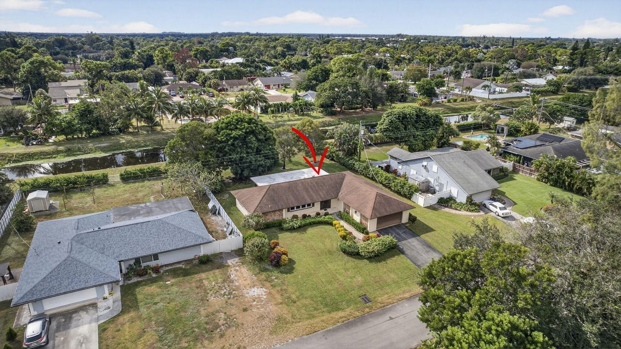 Active With Contract: $550,000 (3 beds, 2 baths, 2028 Square Feet)