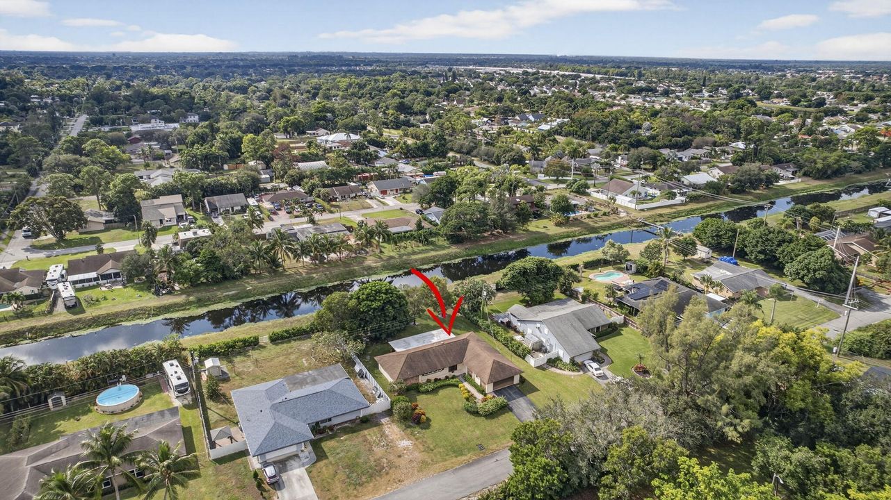 Active With Contract: $550,000 (3 beds, 2 baths, 2028 Square Feet)