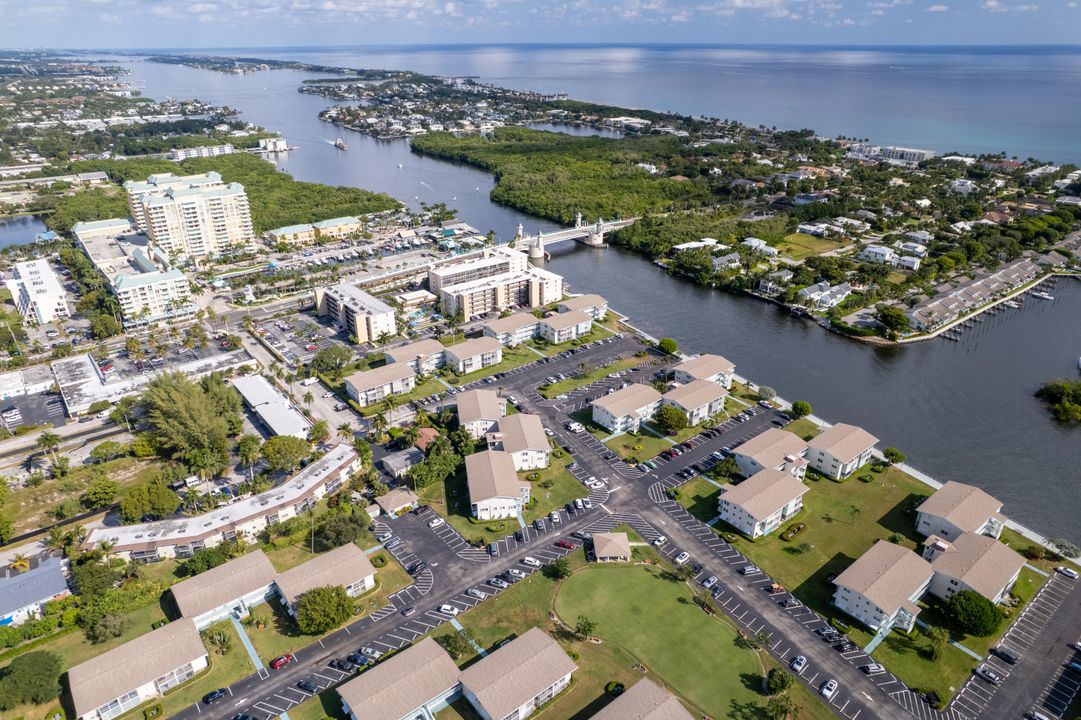 For Sale: $129,900 (1 beds, 1 baths, 570 Square Feet)