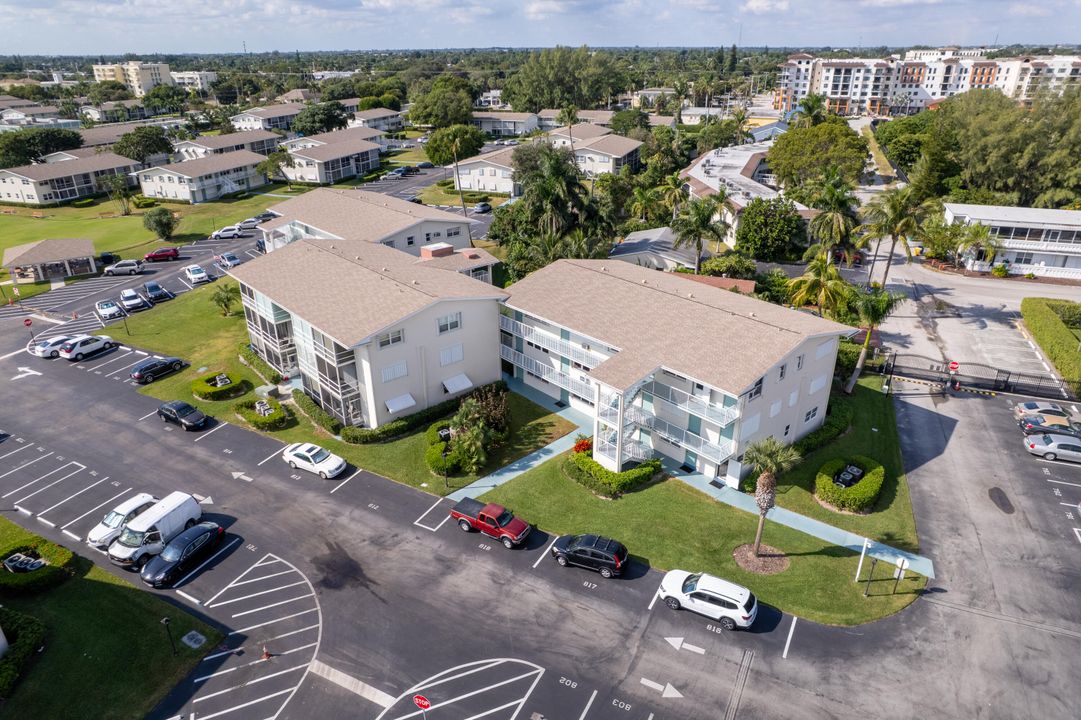 For Sale: $129,900 (1 beds, 1 baths, 570 Square Feet)